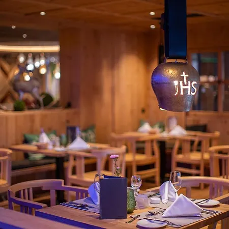 Superior Sport Und Familienresort Alpenblick 호텔 4*