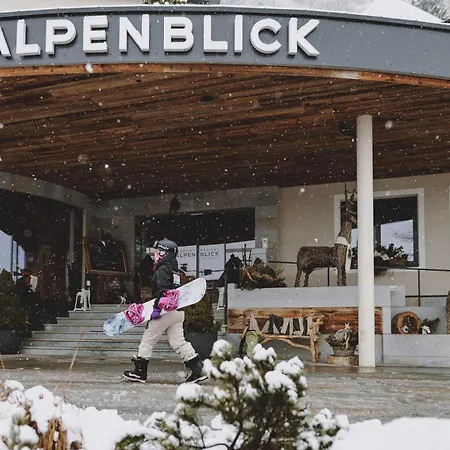 Superior Sport Und Familienresort Alpenblick Zell am See