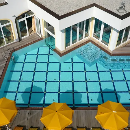 Superior Sport Und Familienresort Alpenblick 4* Zell am See