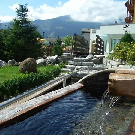 ホテル Sport- Und Familienresort Alpenblick ツェル アム ゼー