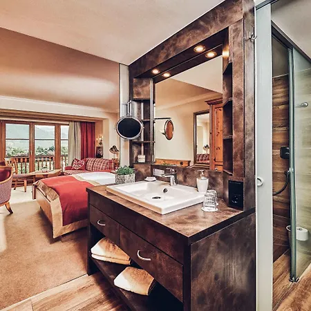 Superior Sport Und Familienresort Alpenblick Hotell 4*