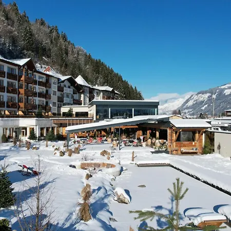 Superior Sport Und Familienresort Alpenblick Hotell Zell am See