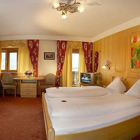 Hotell Superior Sport Und Familienresort Alpenblick Zell am See