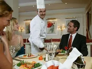 Superior Sport Und Familienresort Alpenblick Hotell Zell am See